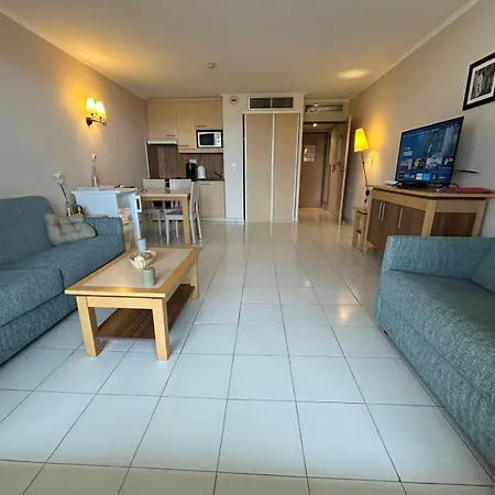 Vue Sur Апартаменты Фрежюс